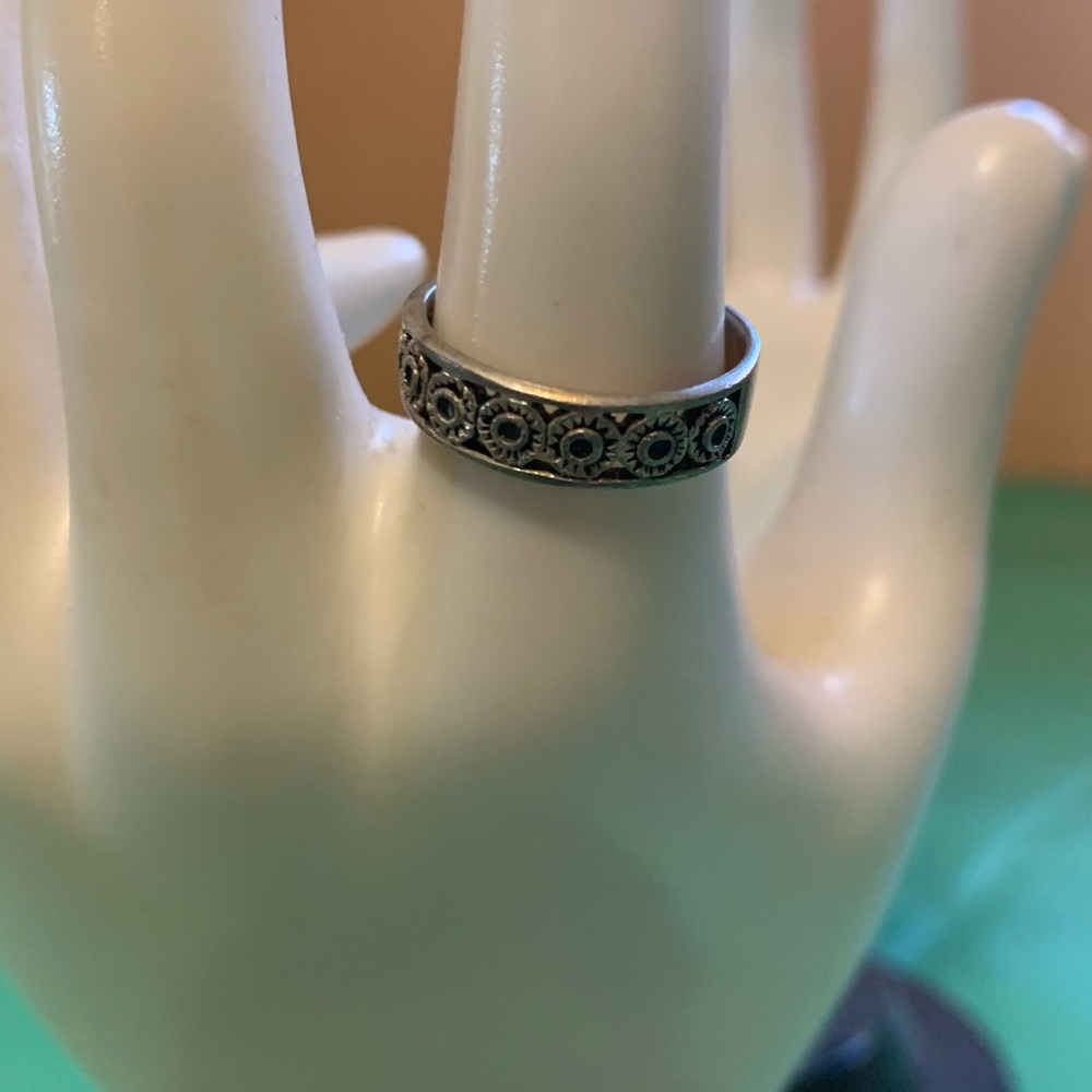 Sterling silver band ring.